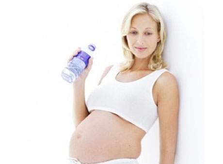 сколько можно пить воды беременным в день при отеках ног