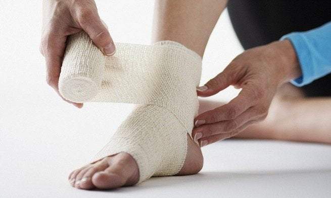 ушиб и растяжение связок на ноге чем лечить