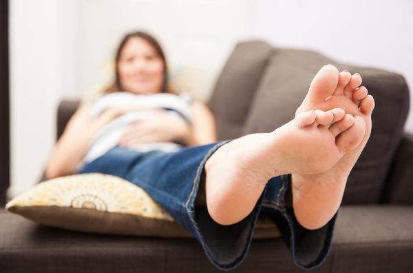 отеки при беременности на ногах причины и лечение