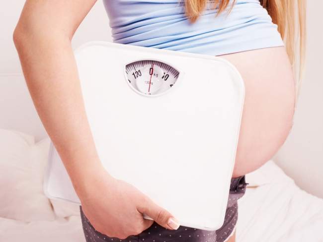 почему быстро набирается вес при беременности без отеков