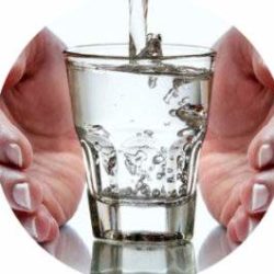Почему при отеках надо пить больше воды?
