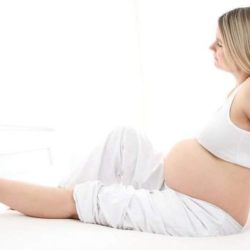 Как избавиться от отеков на поздних сроках беременности?